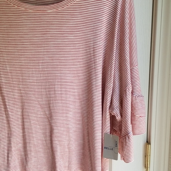 NWT BELLE SKY RUFFLED SLEEVE PULLOVER BLOUSE - Picture 3 of 5